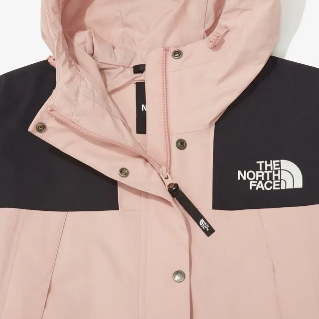 THE NORTH FACE Crop Mountain Dry Logo