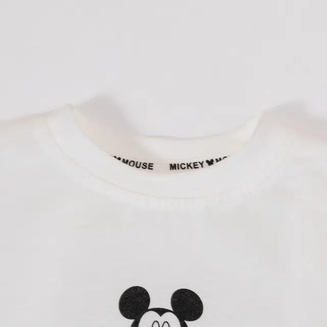 DisneyT