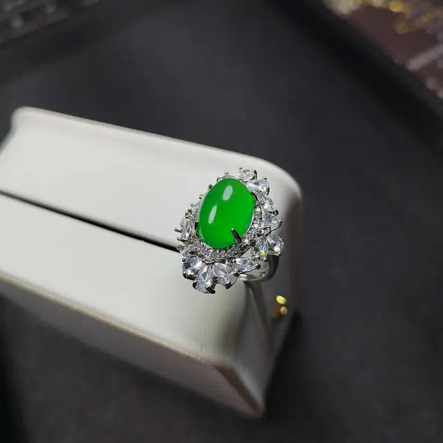 识恩 冰绿蜜恋简约精致轻奢复古国风气质优雅小众清冷高级感温婉细腻 玉髓 戒指 女款