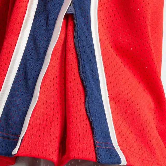 adidas originals SS25 T