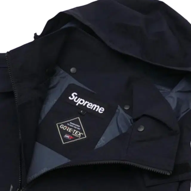 Supreme FW18 x GORE-TEX Court Jacket Black 3M