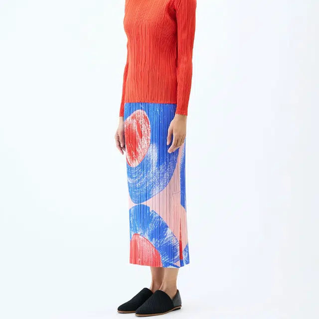 PLEATS PLEASE ISSEY MIYAKE