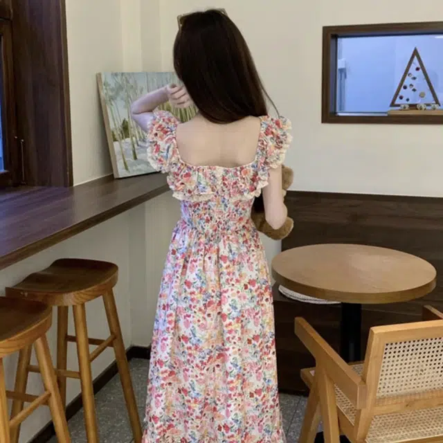 怪力萝莉 海边度假气质法式温柔别致小飞袖碎花仙女长裙短袖连衣裙 女款