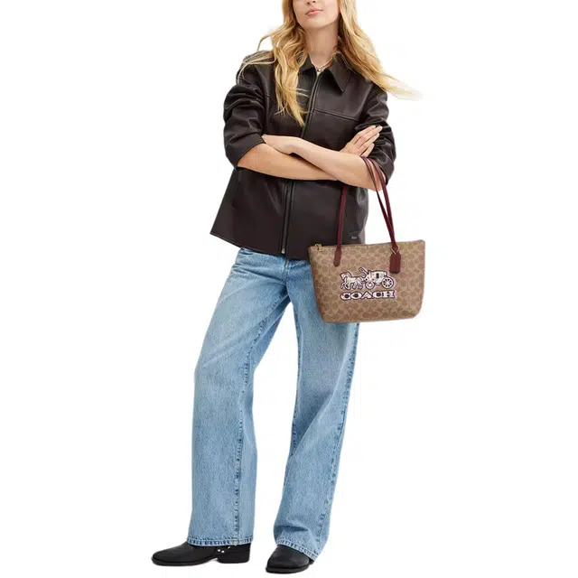 COACH Fiona 24 Tote