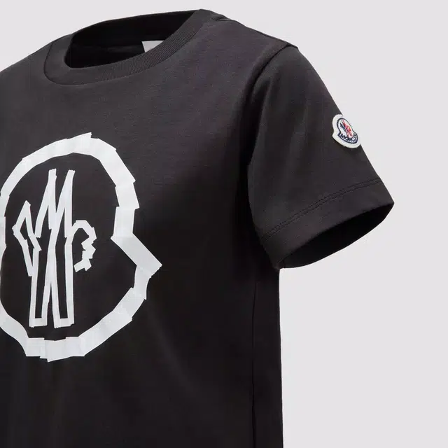 Moncler Embellished with a Printed Logo Motif T