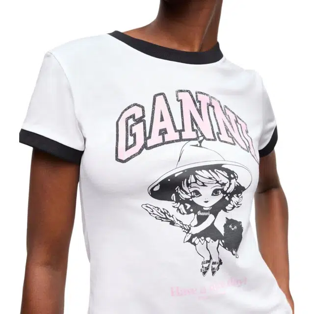 GANNI T