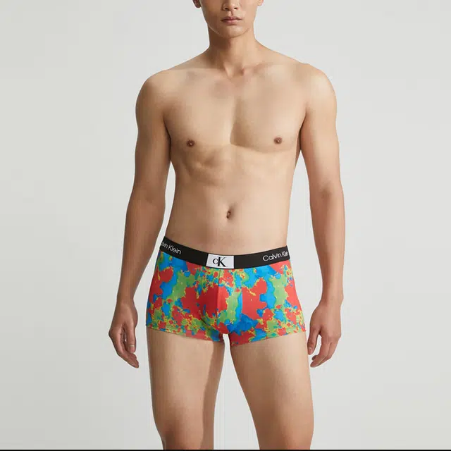 CKCalvin Klein CK96 SS23 1