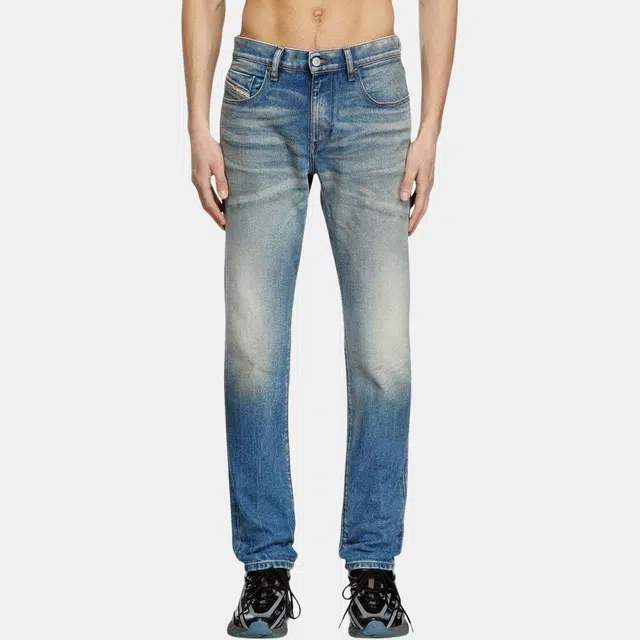 DIESEL Slim Mid-Rise Jeans