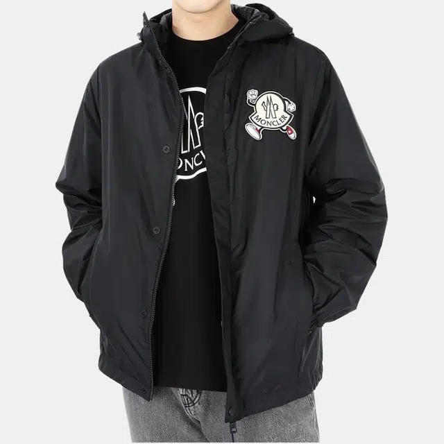 Moncler SS23 Logo