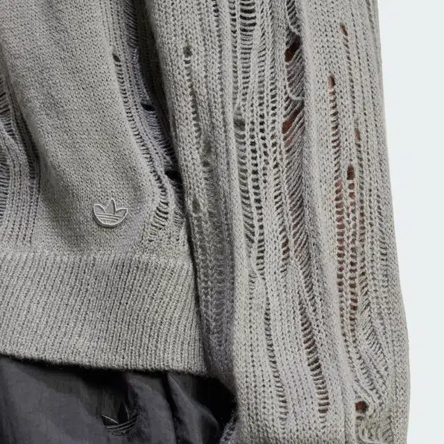 adidas originals DISTRESSED CREW SWEATSHIRT V