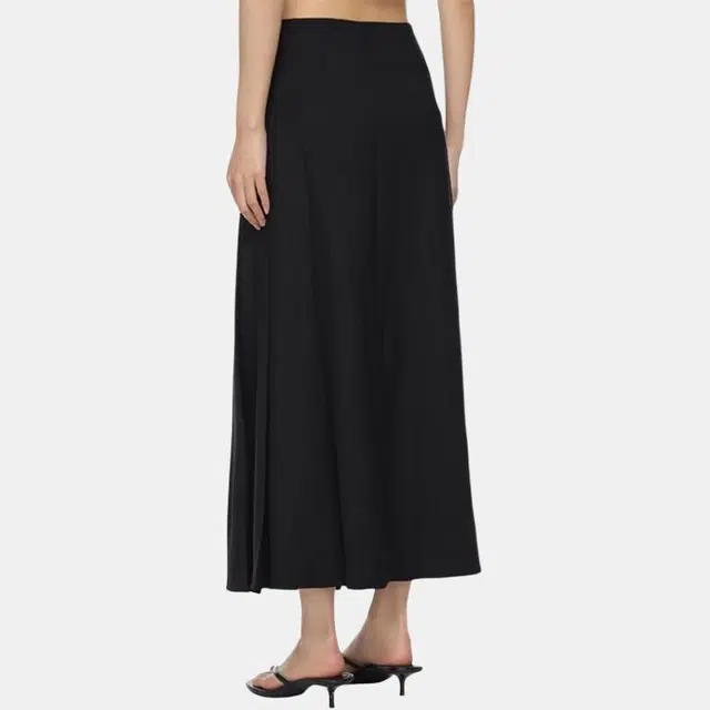 STUDIO NICHOLSON SS25