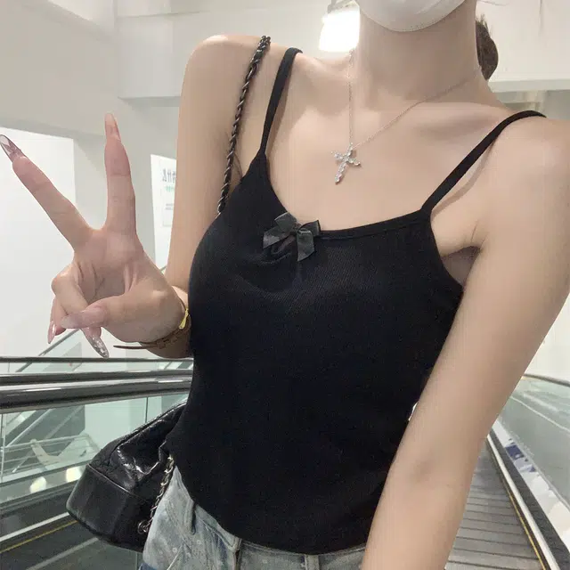 水中花 秋季韩系修身镂空蝴蝶结含胸垫短款百搭背心吊带 女款