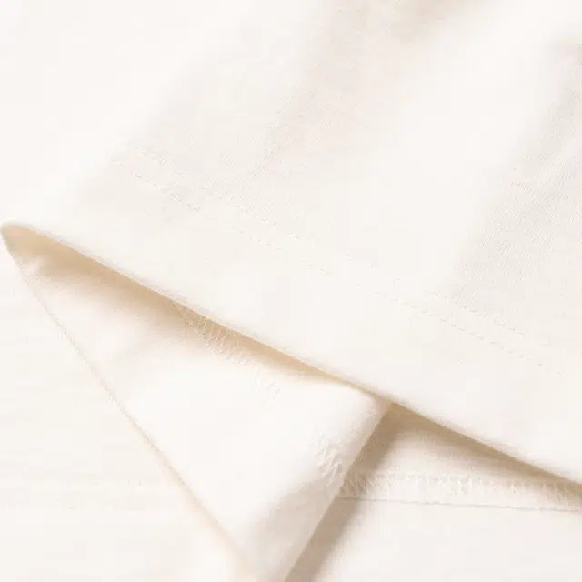 Burberry SS25 T