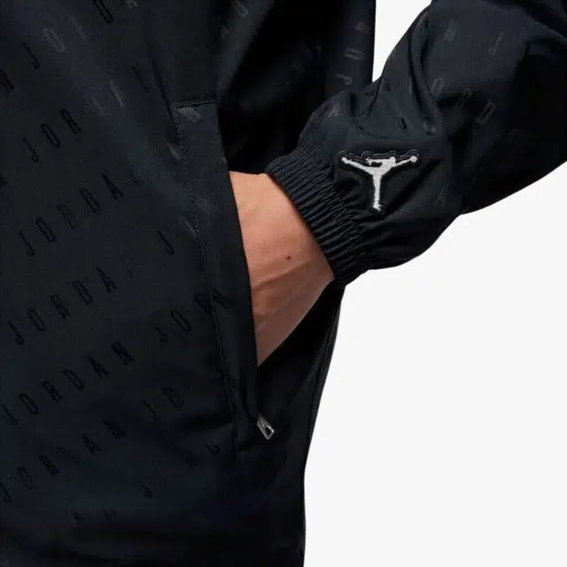 Jordan Essential Logo