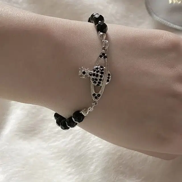 Vivienne Westwood Messaline logo