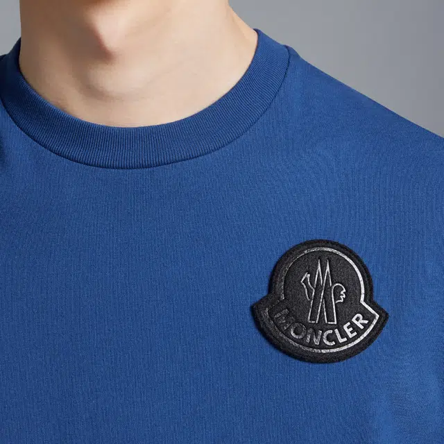 Moncler T