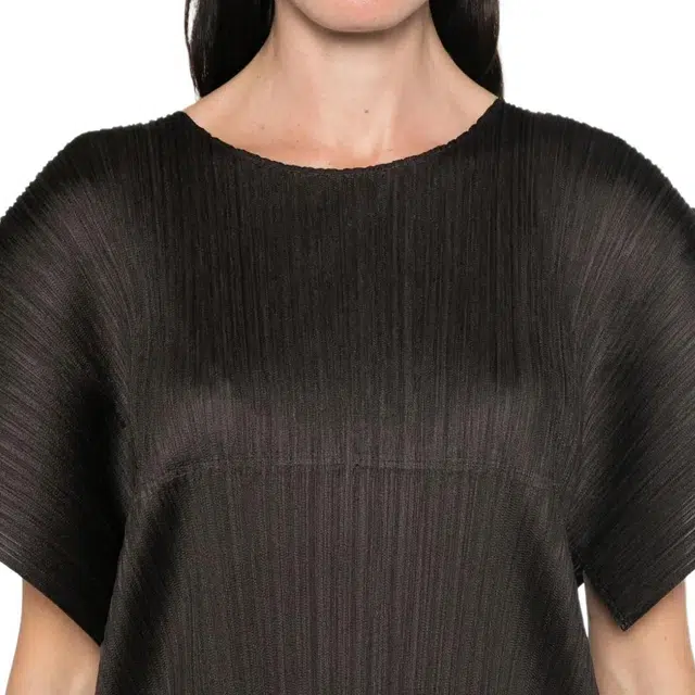 PLEATS PLEASE ISSEY MIYAKE T