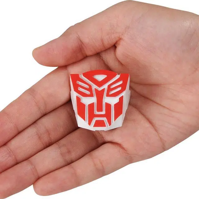 TAKARA TOMY