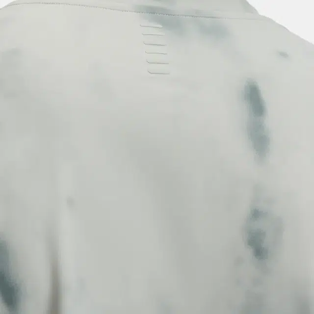 Under Armour Launch Elite T 377