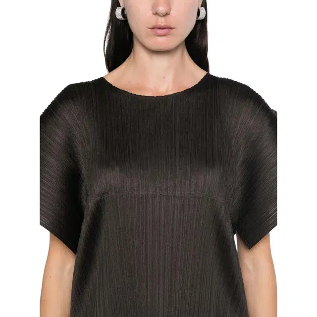 PLEATS PLEASE ISSEY MIYAKE T
