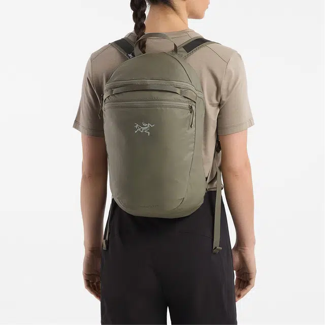 Arcteryx15L HELIAD