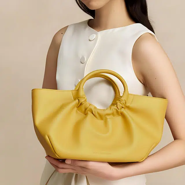 THE YELLOW SHOP Tote