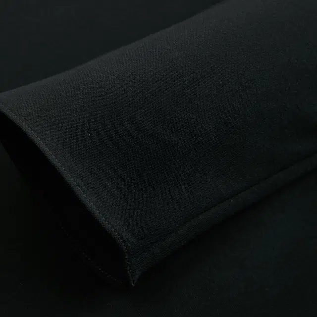 EMPORIO ARMANI SS21 V