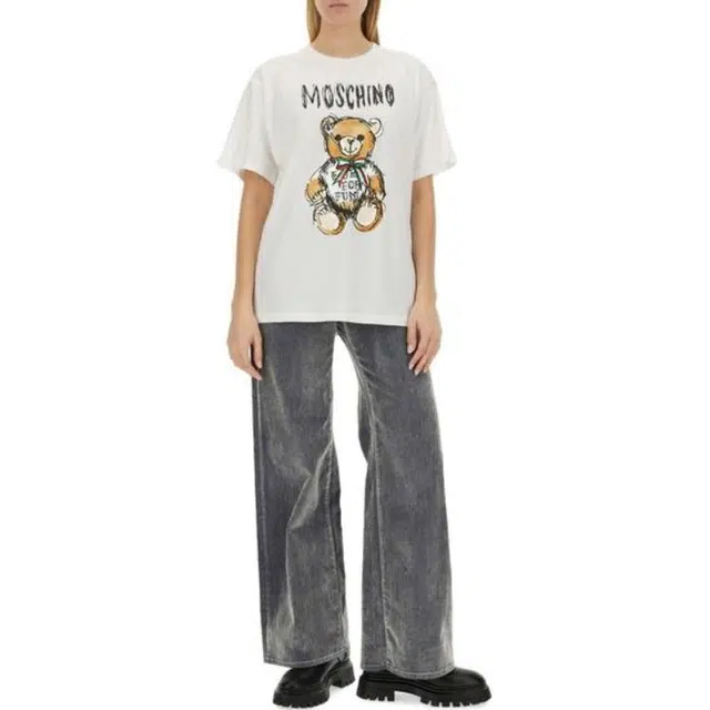 MOSCHINO T