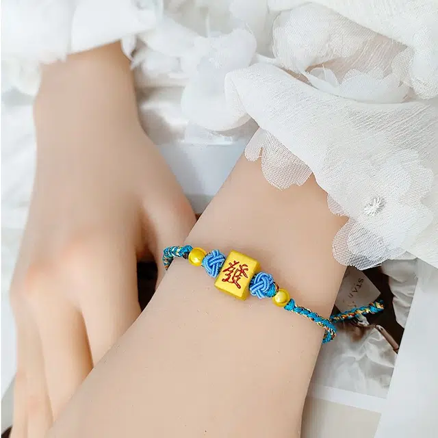 999