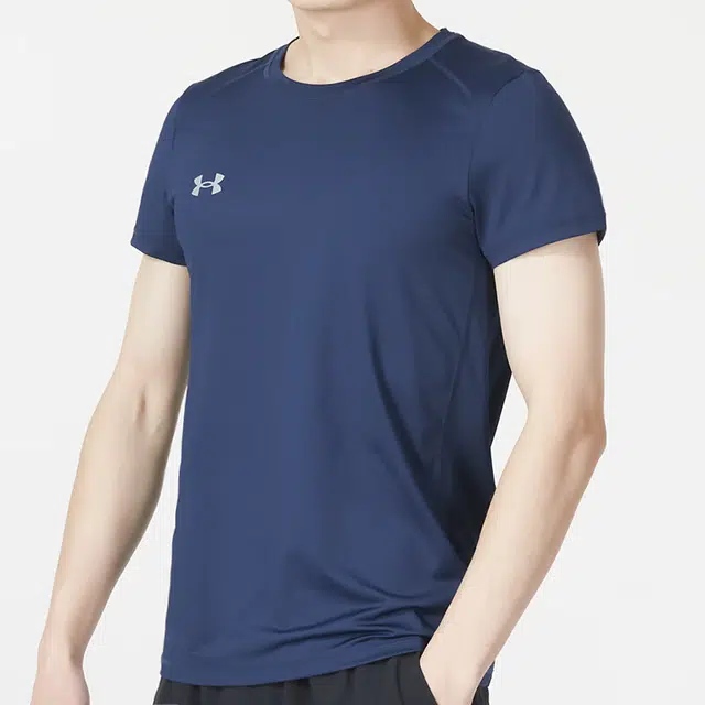 Under Armour T