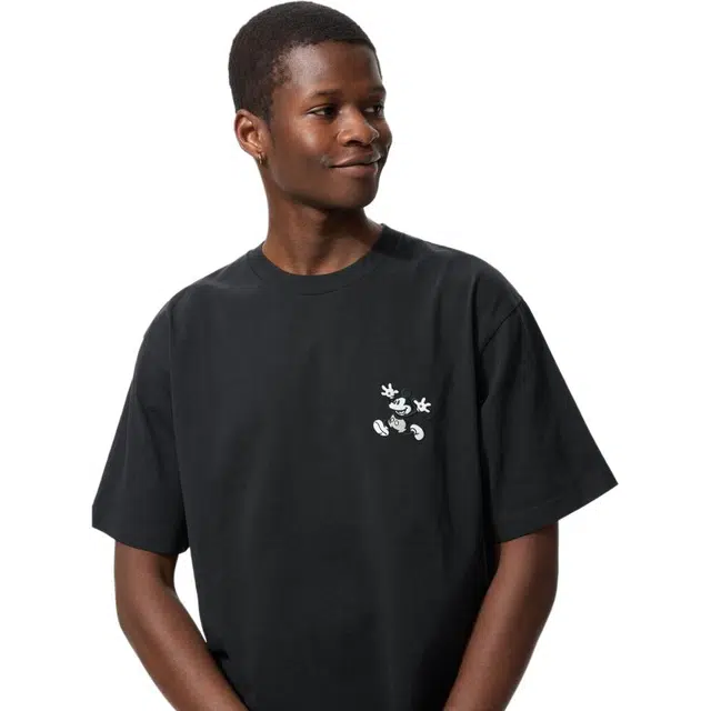 UNIQLO T 09