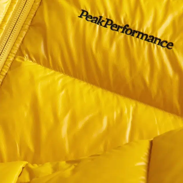 PEAK PERFORMANCE Frost Glacier