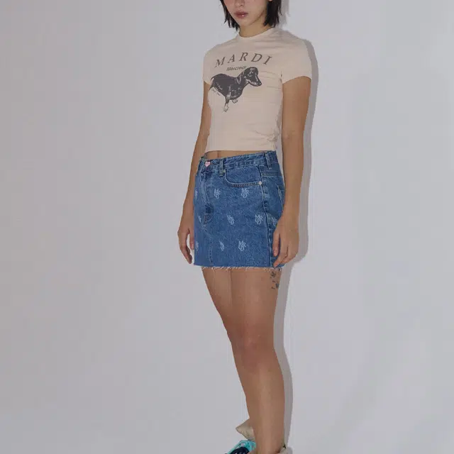 MARDI MERCREDI CROPPED TSHIRT DDANJI_BEIGE TAUPE SS25T