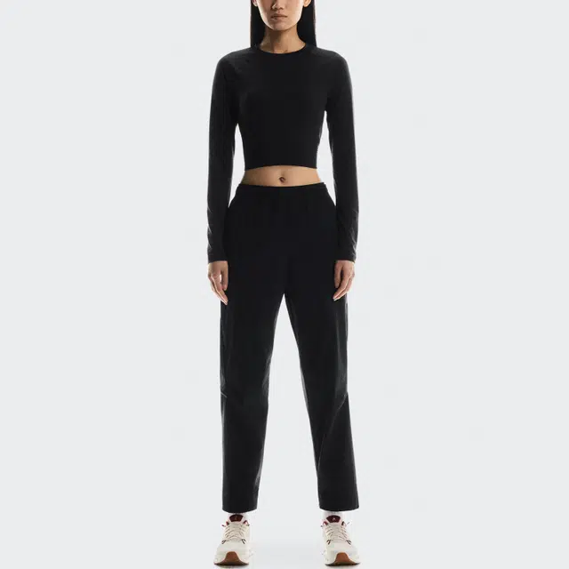 On Studio Long-T Crop T