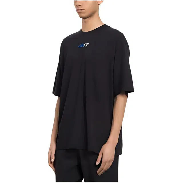OFF-WHITE T