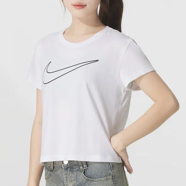 Nike Club AS W NSW SS HBR MD T