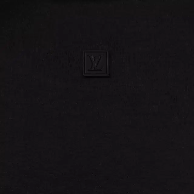 LOUIS VUITTON T