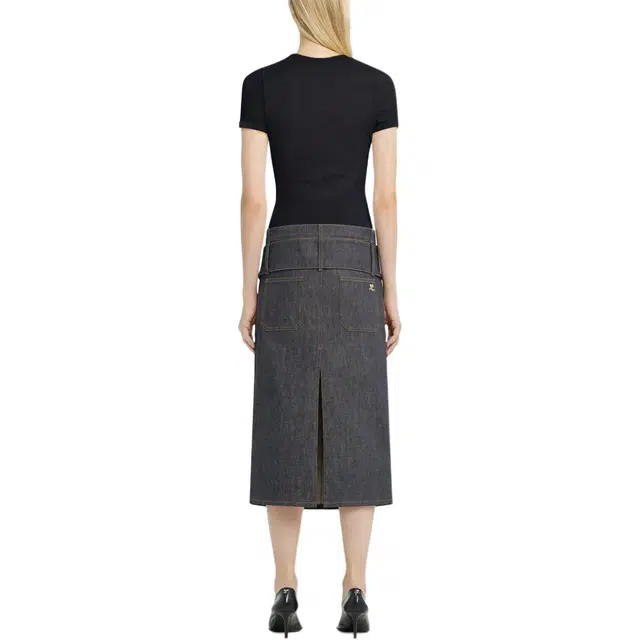 COURREGES T