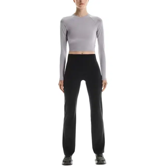 On Studio Long-T Crop T