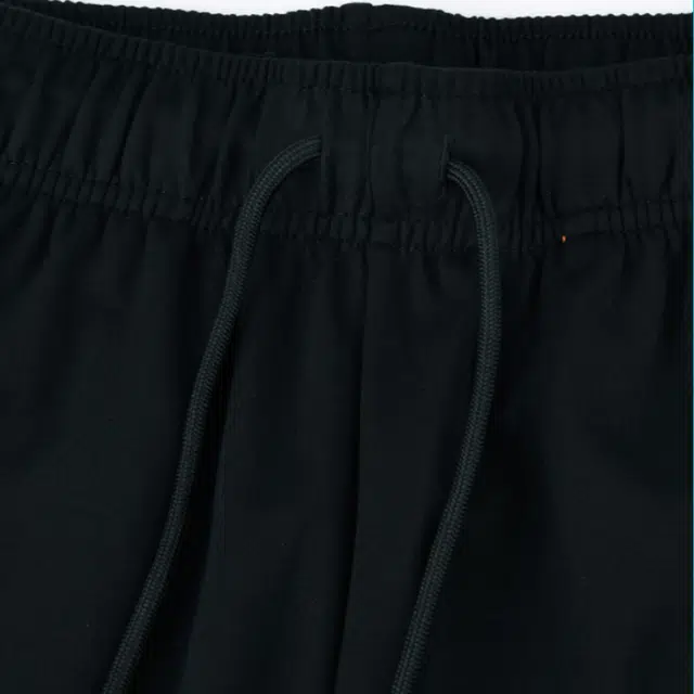 YONEX