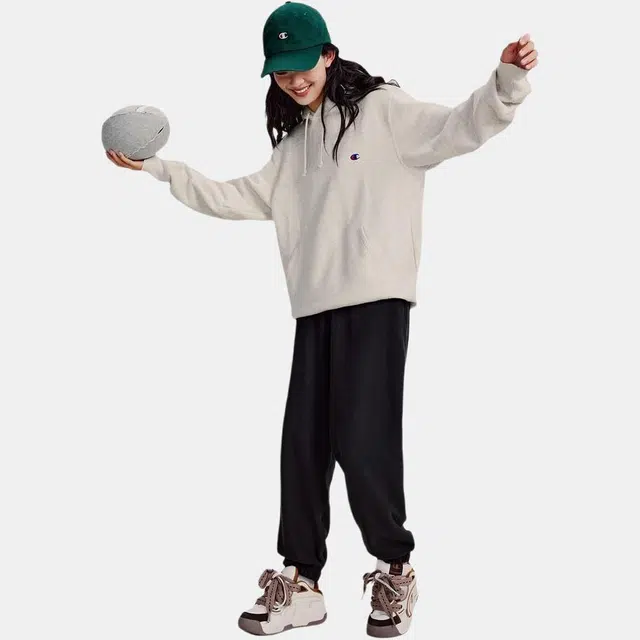 Champion FW23 Basic C-Logo