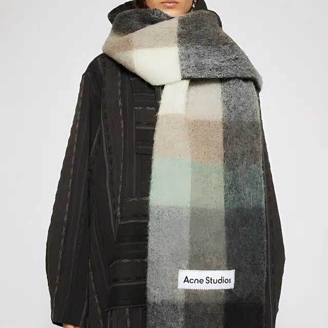 Acne Studios