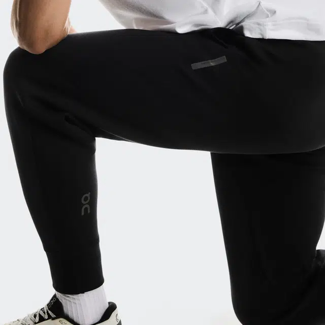 On Focus Tech Sweatpants