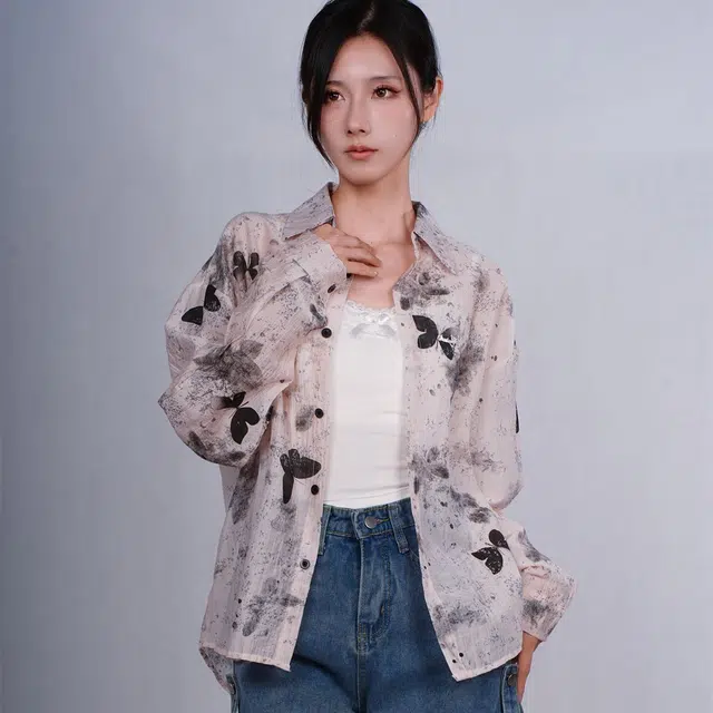 御茶家 水墨风蝴蝶印花慵懒感薄款长袖衬衫 女款 粉色