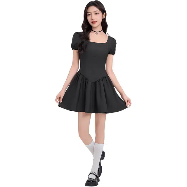 三福 方领泡泡袖收腰辣妹短裙短袖连衣裙 女款 黑色