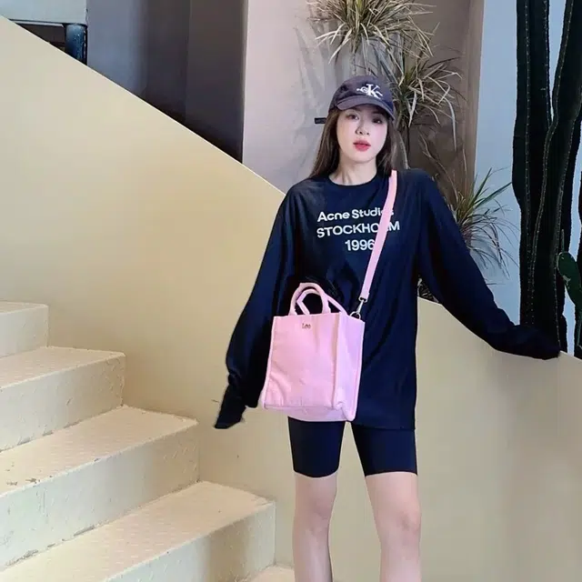 Lee