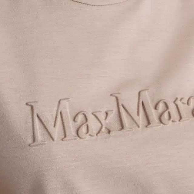 MaxMara T