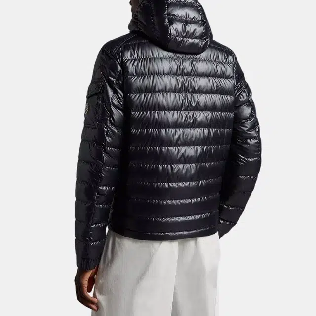 Moncler SS23 Lauros Logo