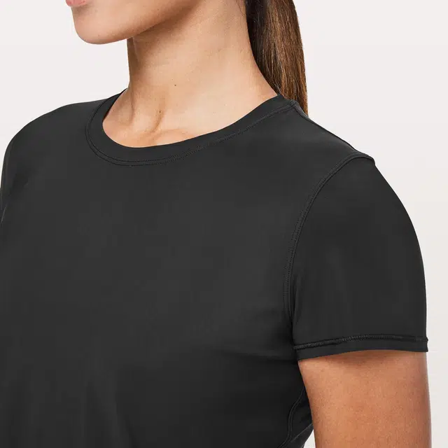 lululemon Into the Sun T