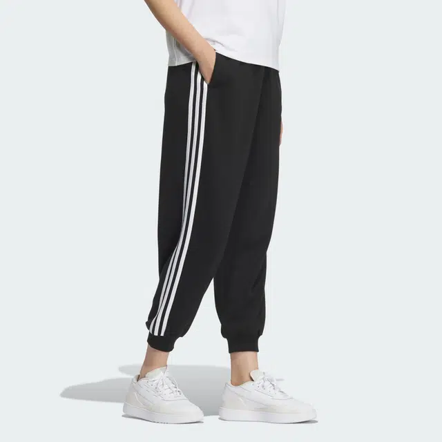 adidas ESSENTIALS Studio Lounge Pants STUDIO LOUNGE PANTS Logo